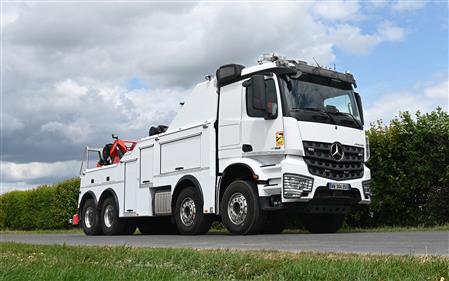 MERCEDES MEGA CITY 45 EASY REACH
