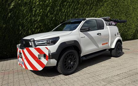TOYOTA LIGHT CITY TOYOTA HILUX