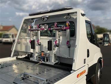 option FLYER DELUXE ACIER INOX SUPPORT ENSEIGNE