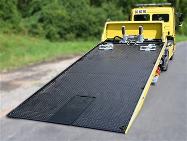 option PLATEAU SANS TROUS DE CALE AVEC CALAGE AVANT FIXE ET REGLABLE