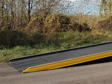 option TROUS DE CALE SUR LONGUEUR TOTALE PLATEAU