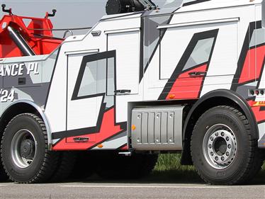 option DECOUPE SPECIFIQUE CARROSSERIE POLYESTER