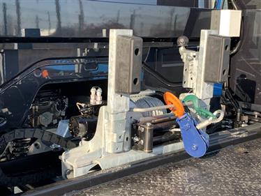 option TREUIL HYDR. 12000 LBS PLATEAU (EN REMPLACEMENT DU TREUIL STANDARD)