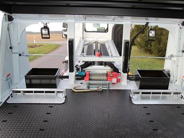 option SUPPORT BAC JERRYCANS AVANT PLATEAU