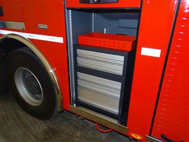 option SERVANTE A TIROIRS RANGEE DANS COMPARTIMENT