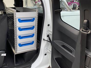 option SERVANTE 4 TIROIRS INSTALLEE EN CABINE (DERRIERE SIEGE PASSAGER)