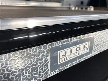 option PROTECTION ALUMINIUM RIVE PLATEAU