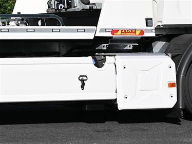 option PASSAGE PARE-CYCLISTES DEVANT RESERVOIRS GO ET AD-BLUE