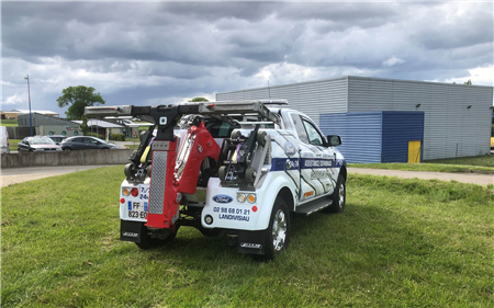 LIGHT CITY FORD - GARAGE S. MOINET